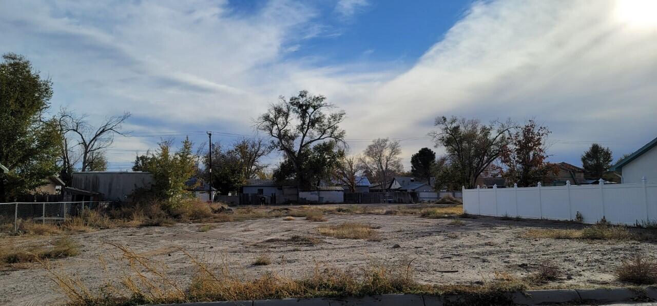 221 Arizona - Main Image