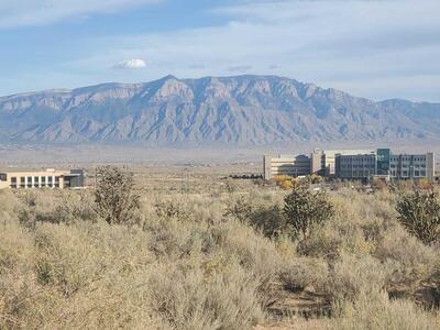2216 King Boulevard NE, Rio Rancho 