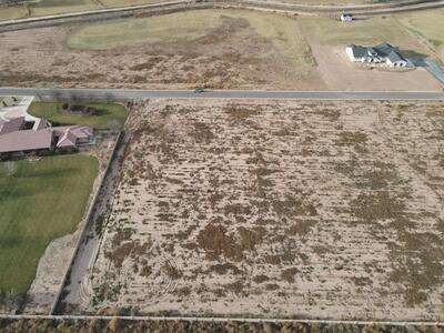 12 Leibel Court, Los Lunas 