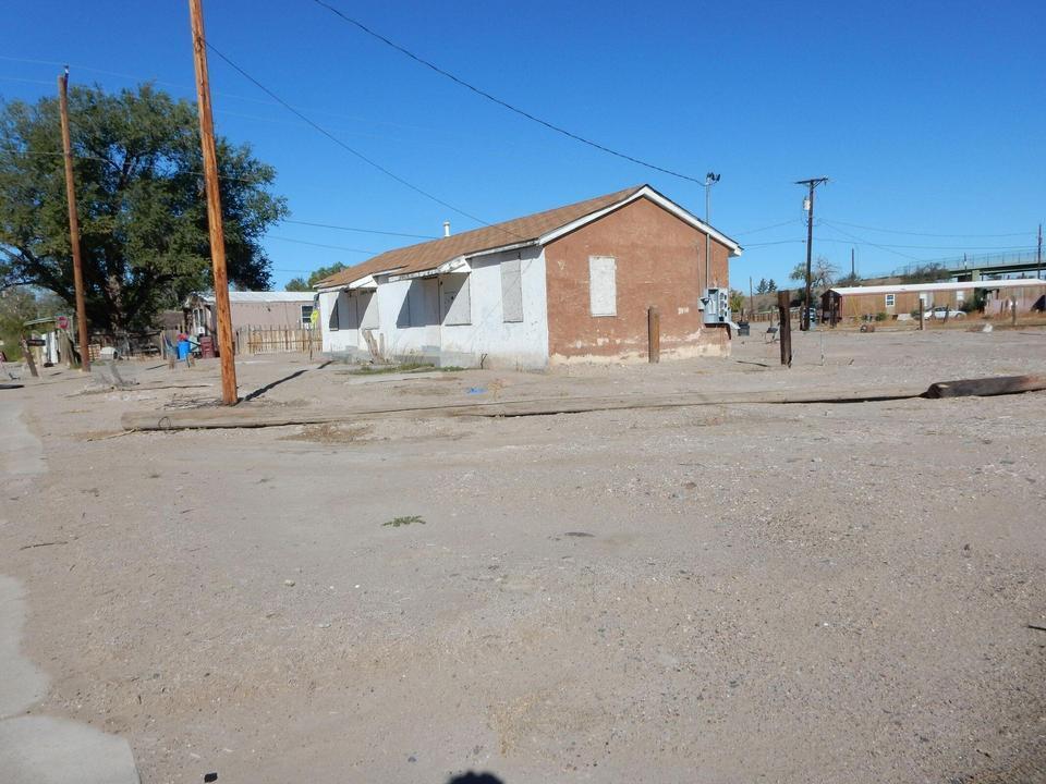 106 W Ross Avenue - Main Image