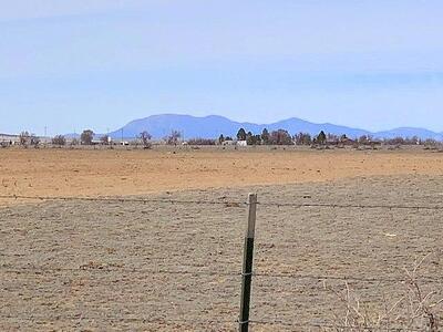 E Howell (Tr A-3) Road, Estancia 