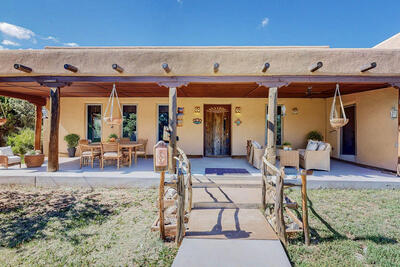 112 TEN PINES Road, Torreon 