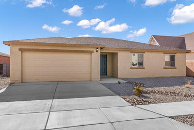 2704 Desi Loop, Belen 