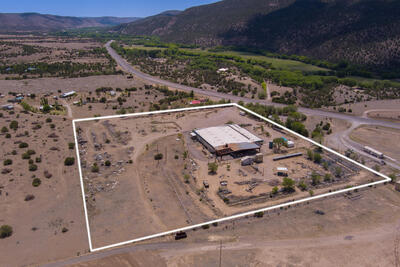27489 US-70, Ruidoso Downs 