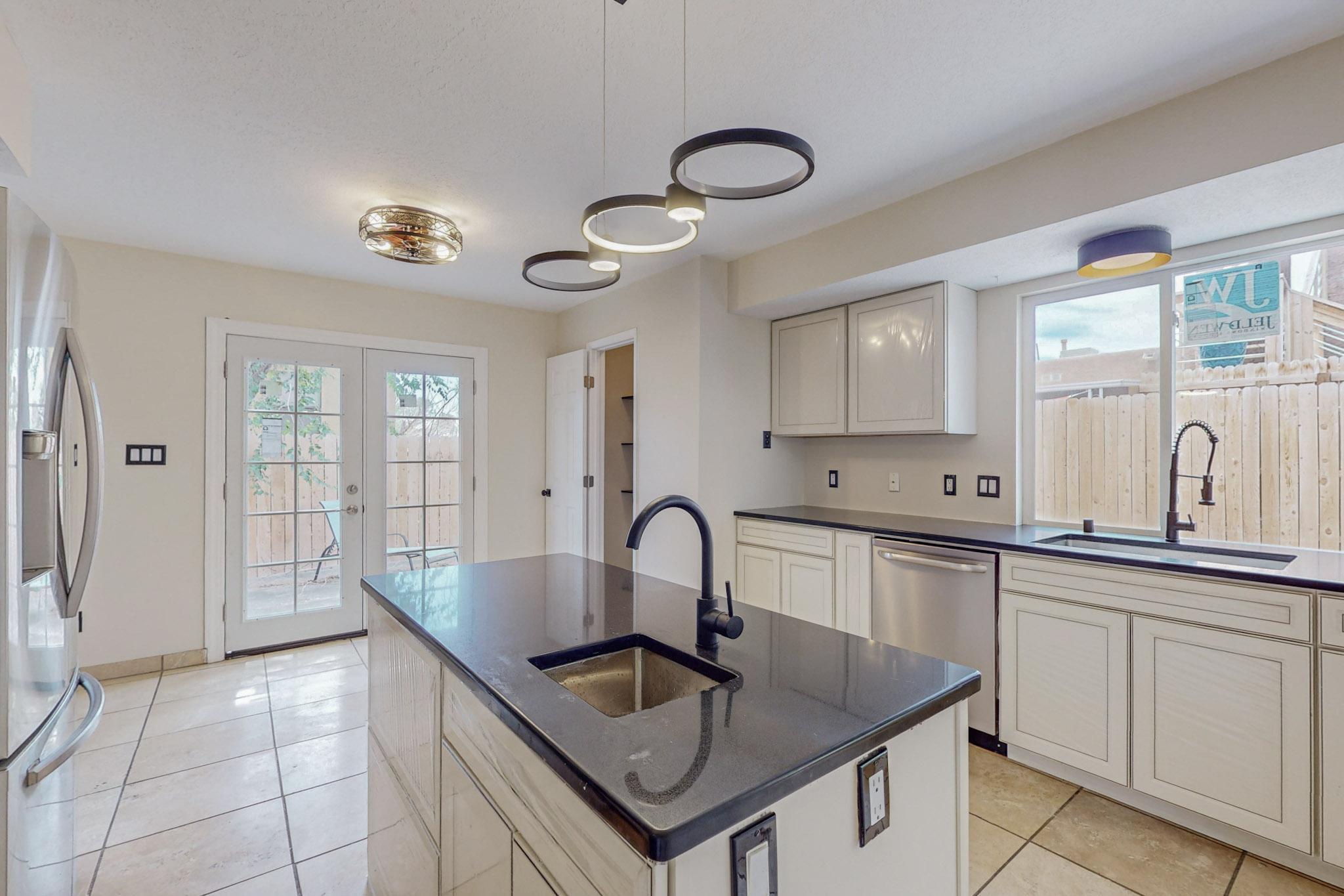 5417 Colleens Way NE - Main Image