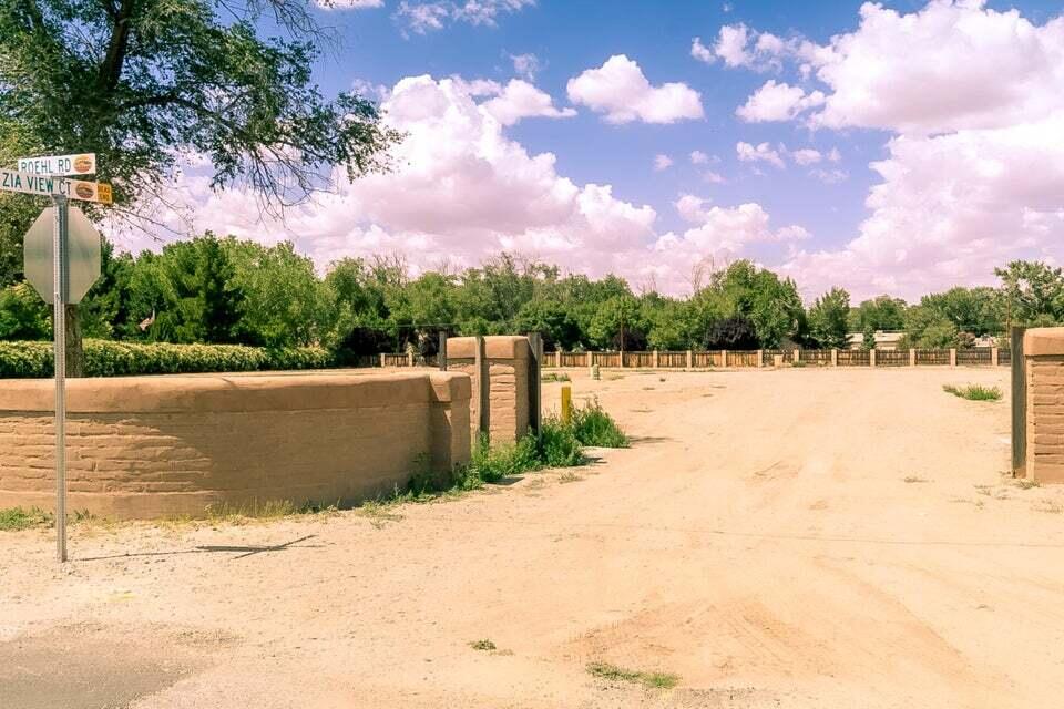 Zia View Court NW - Main Image