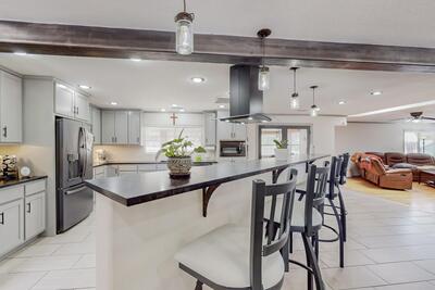 1616 BEN SAN Avenue, Belen 