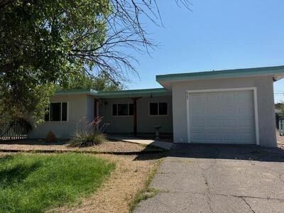 802 Sunset Street, Socorro 