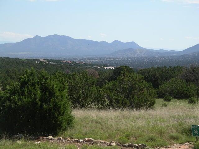 U3tr11a Pinon Ridge Road - Main Image