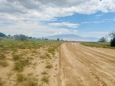 5214 Nambe Road NE, Rio Rancho 