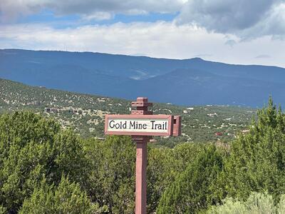 1 Gold Mine Trail, Sandia Park 
