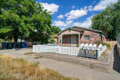 420 Columbia Drive SE, Albuquerque