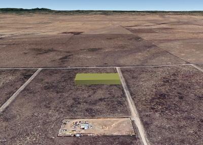 Espejo (U1 B2 L3) Avenue, Estancia 