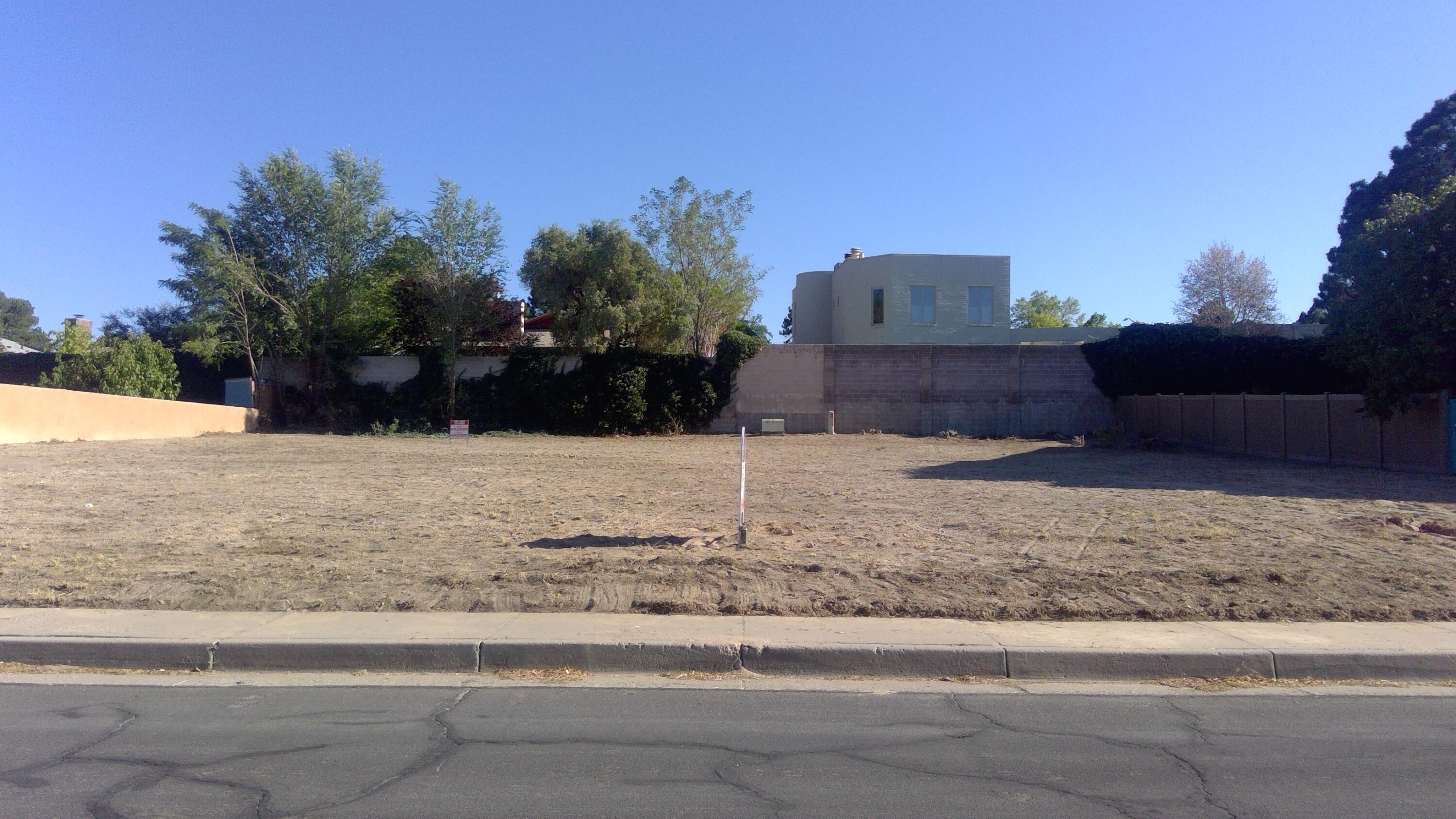 4316 Royene Avenue NE - Main Image