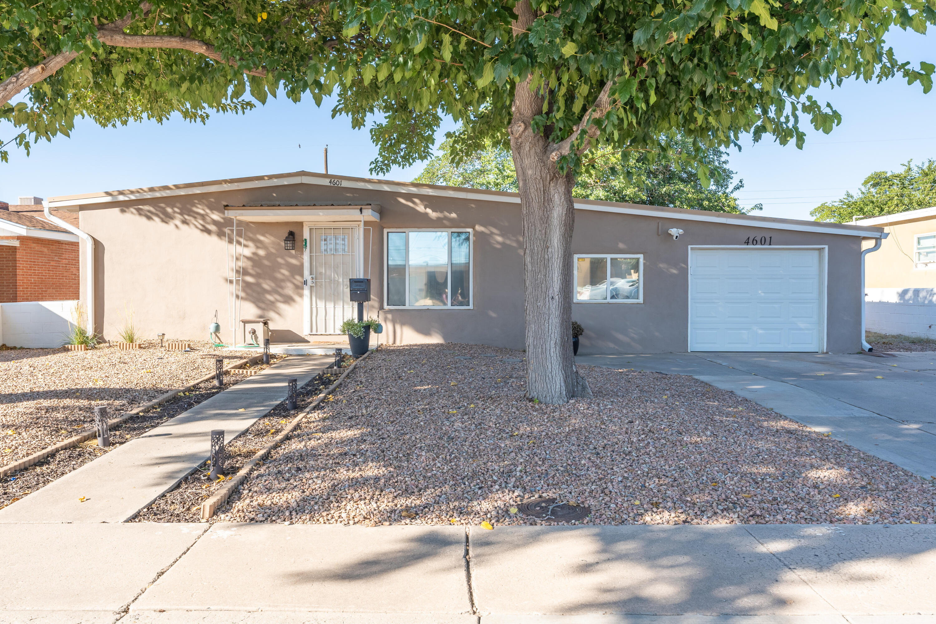 4601 PALO DURO Avenue NE - Main Image