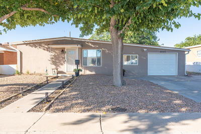 4601 PALO DURO Avenue NE, Albuquerque