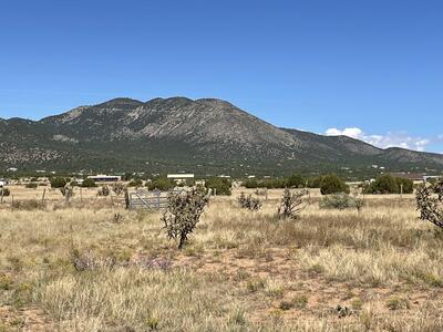 254 ENTRANOSA Road, Edgewood 