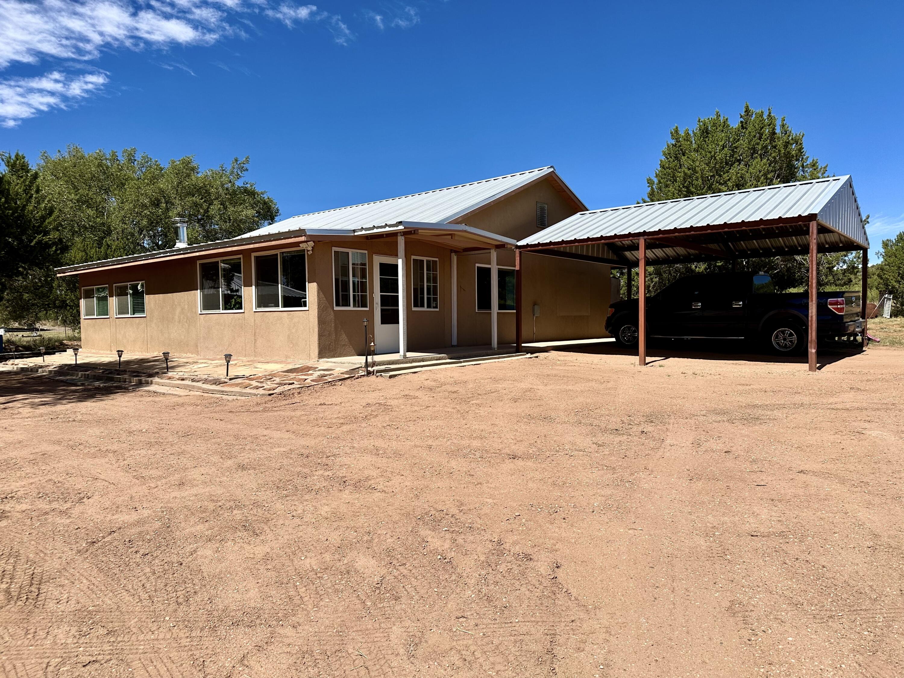 1022 EVERGREEN Road - Main Image