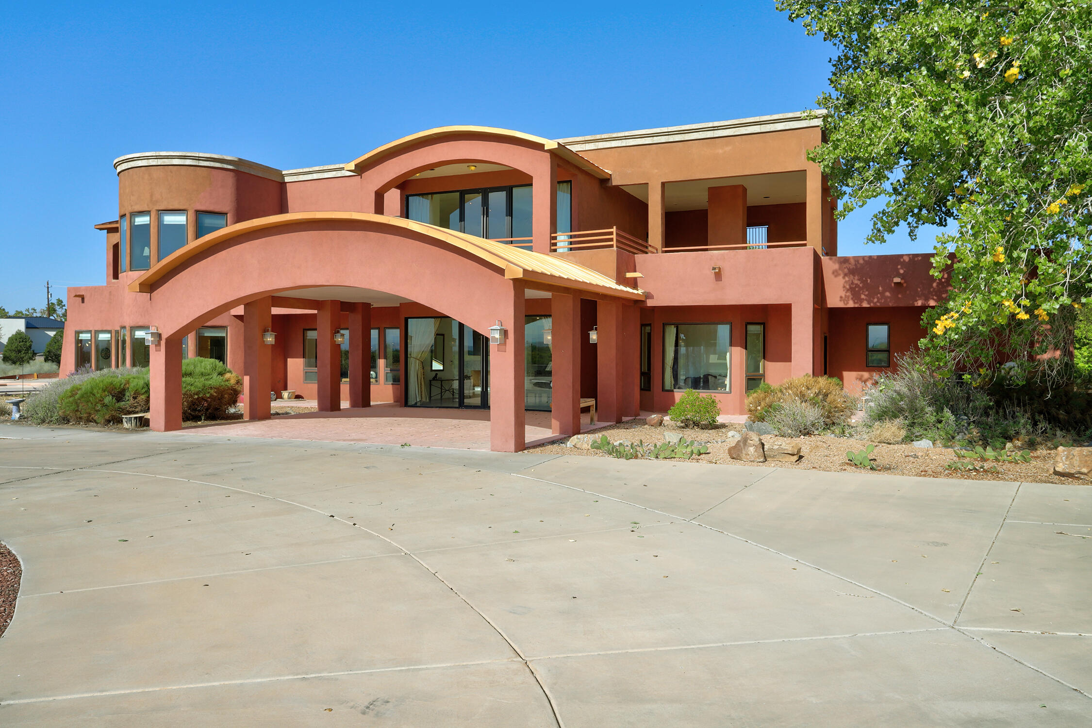 6301 COORS Boulevard NW - Main Image