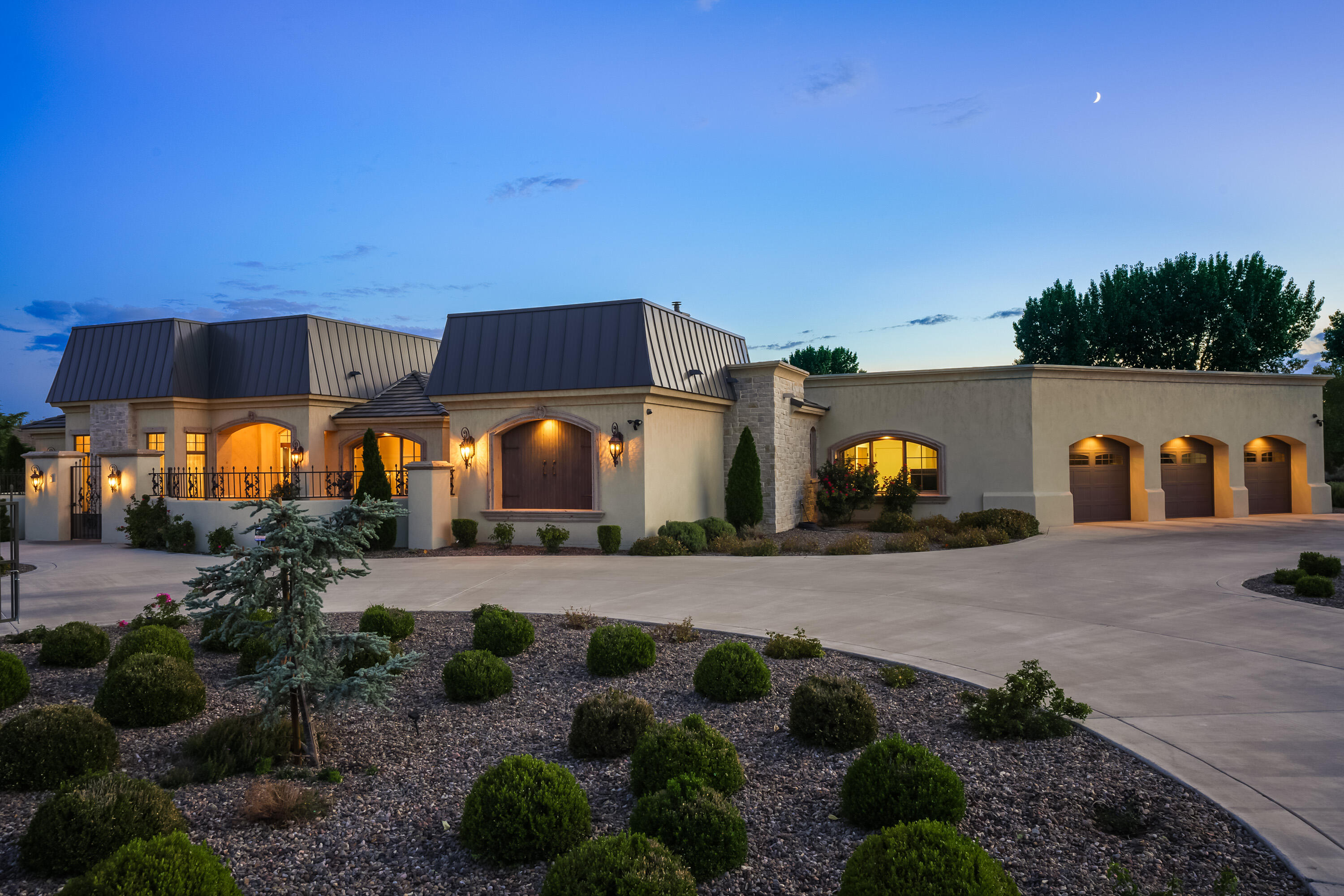 9505 LYNDALE Lane NW - Main Image