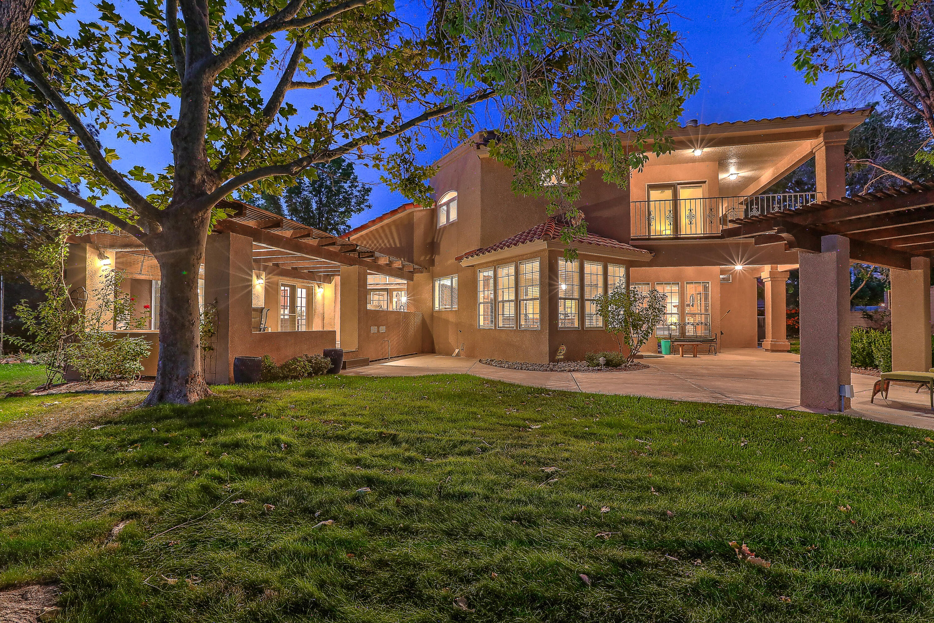 10100 MASTERS Drive NE - Main Image