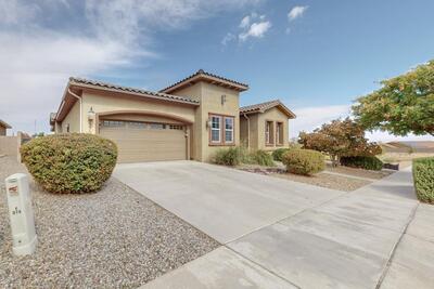 370 ZUNI RIVER Circle SW, Los Lunas