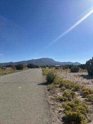 5 Horseshoe Loop, Placitas 