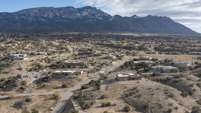 Basketweaver Court, Placitas 