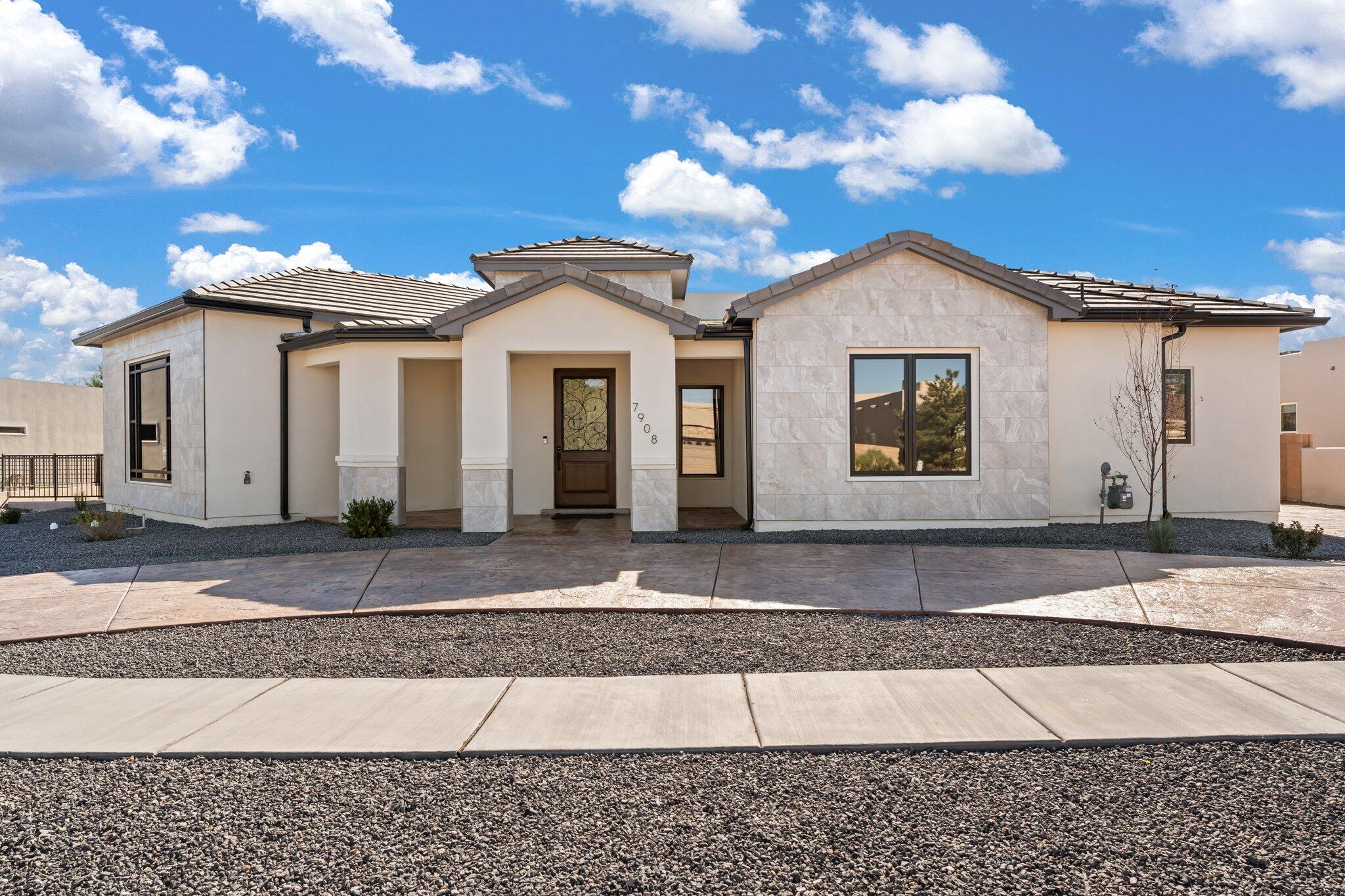 7908 MAUNA LOA Drive NW - Main Image