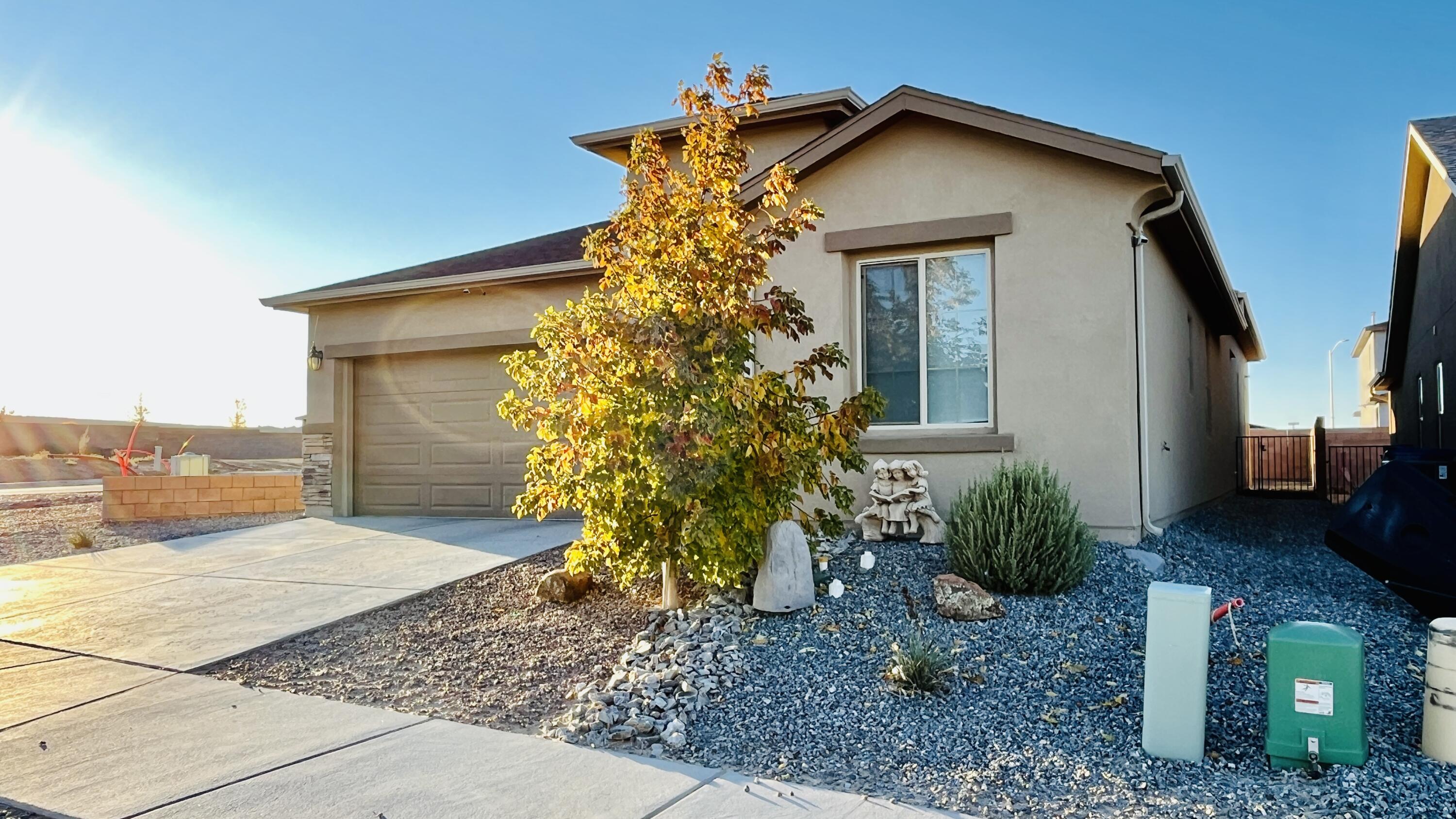 475 Adeline Avenue - Main Image