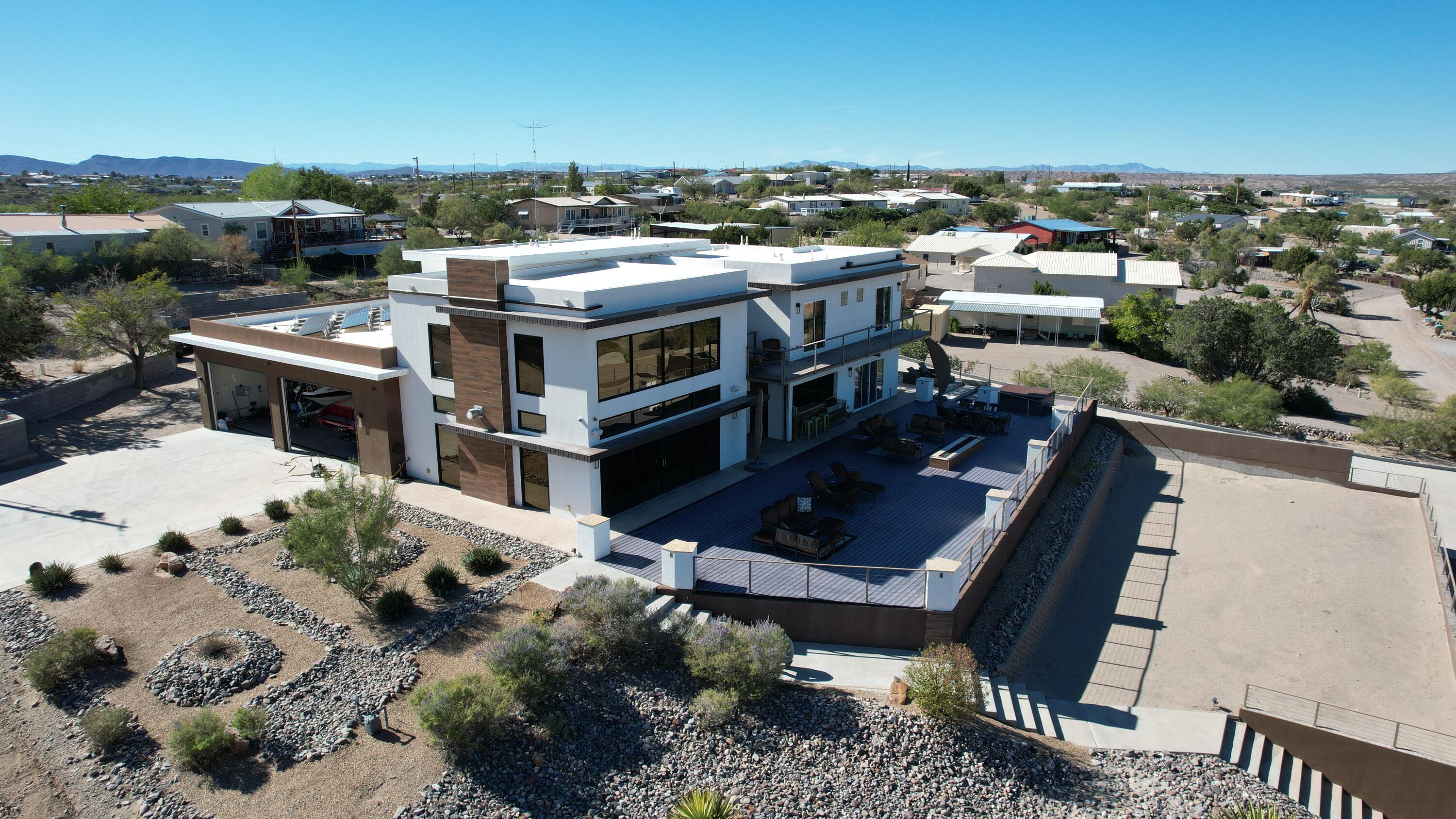 300 CATFISH Road - Main Image
