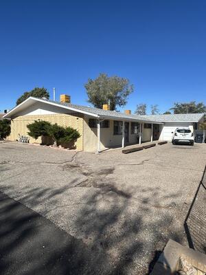 4017 THAXTON Avenue SE, Albuquerque