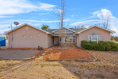 923 W Vivian Drive, Belen 