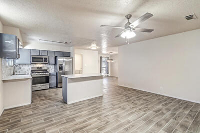 6904 ESTHER Avenue NE, Albuquerque