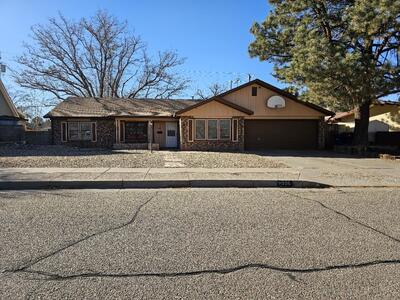 9006 CRESTWOOD Avenue NE, Albuquerque