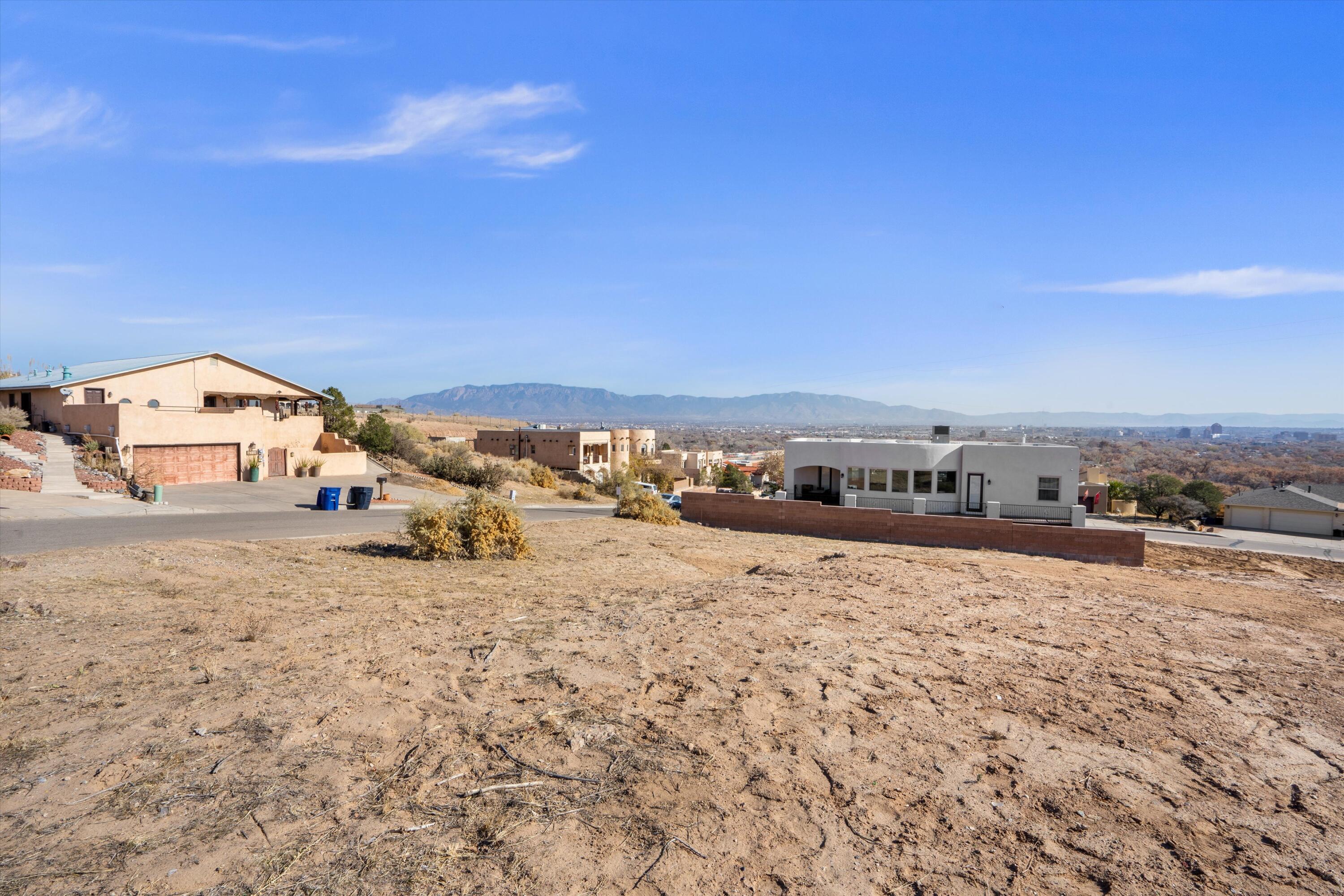 1756 Cliffside Drive NW - Main Image