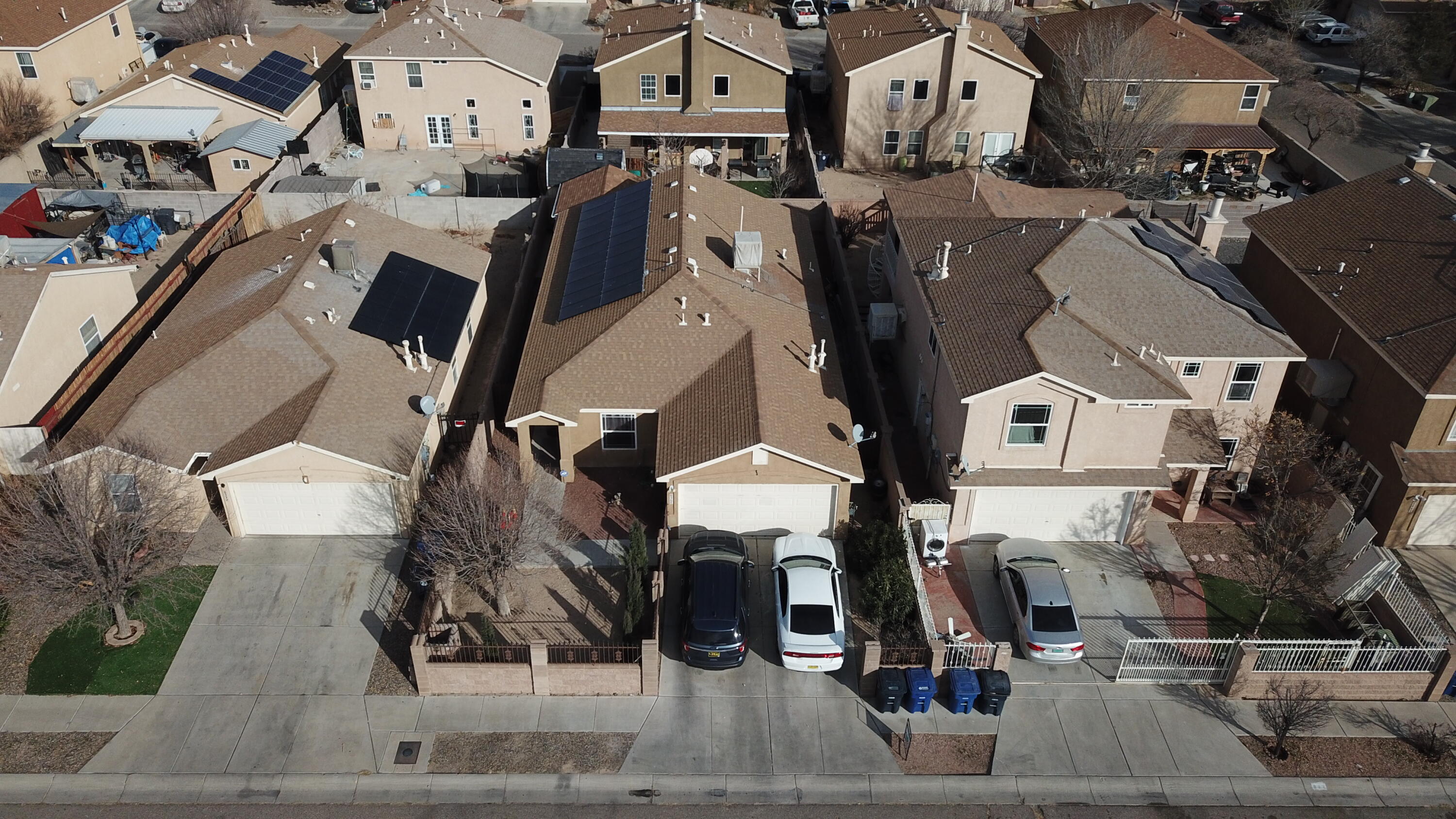 636 escavada Street SW - Main Image