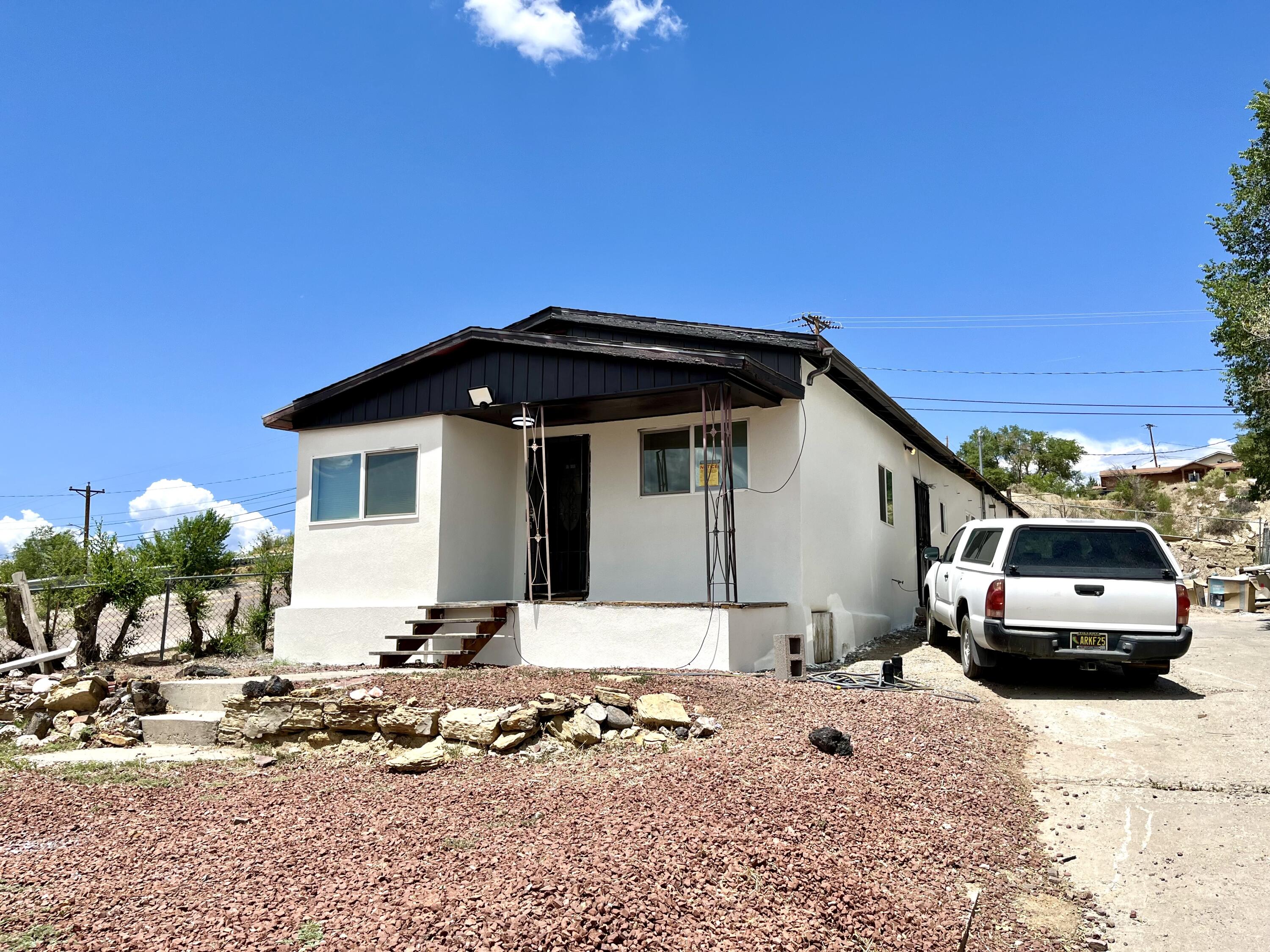 101 E Wilson Avenue - Main Image