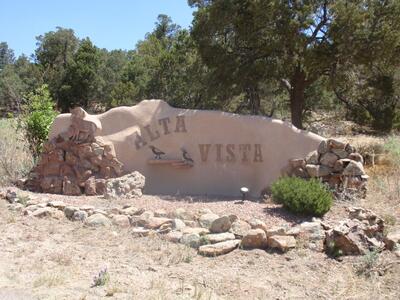 40 ALTA VISTA Road, Tijeras 
