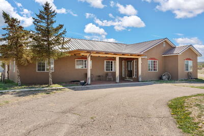 4 BANDOLERO Road, Edgewood 