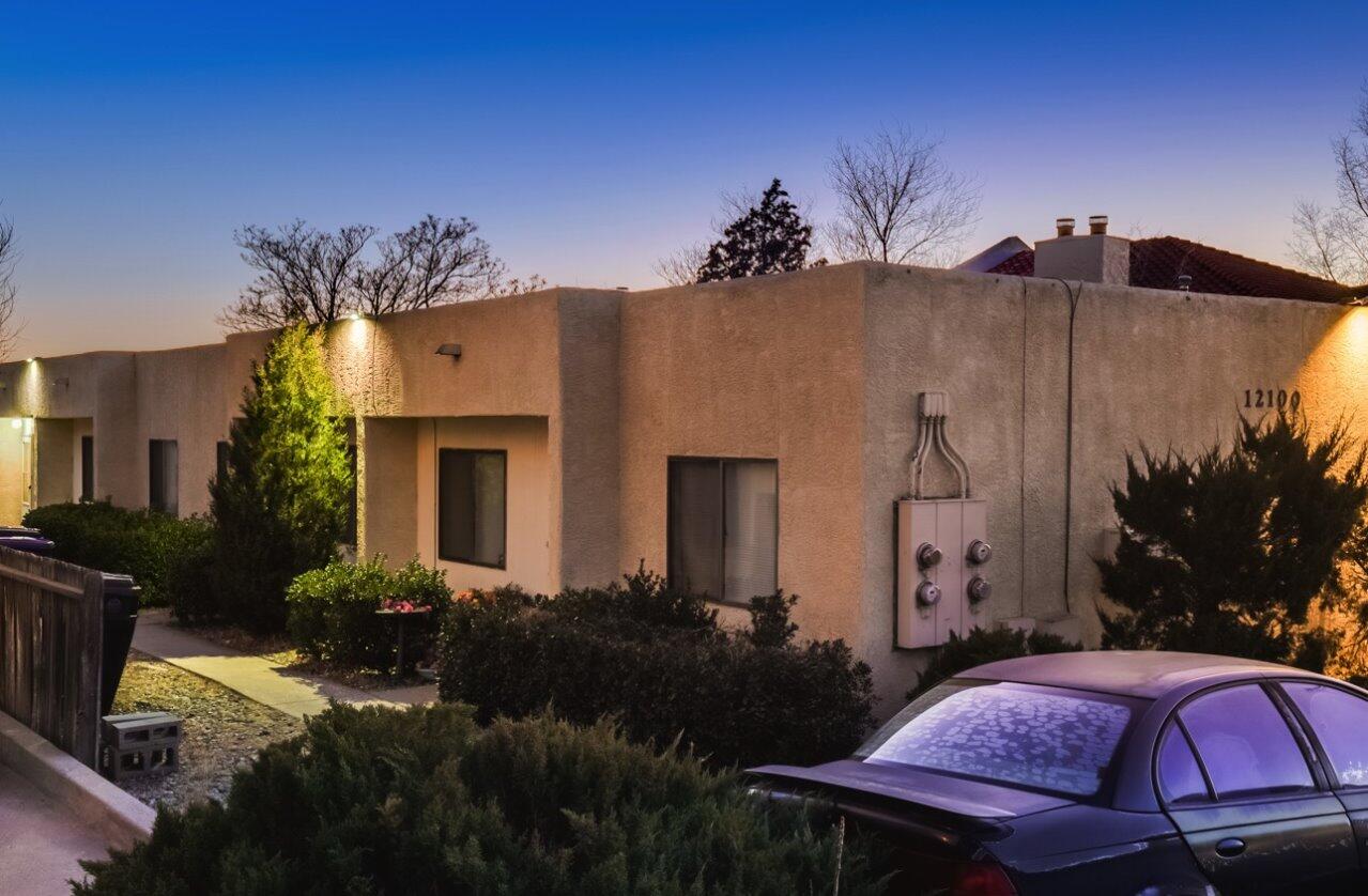 12100 Candelaria Road NE - Main Image