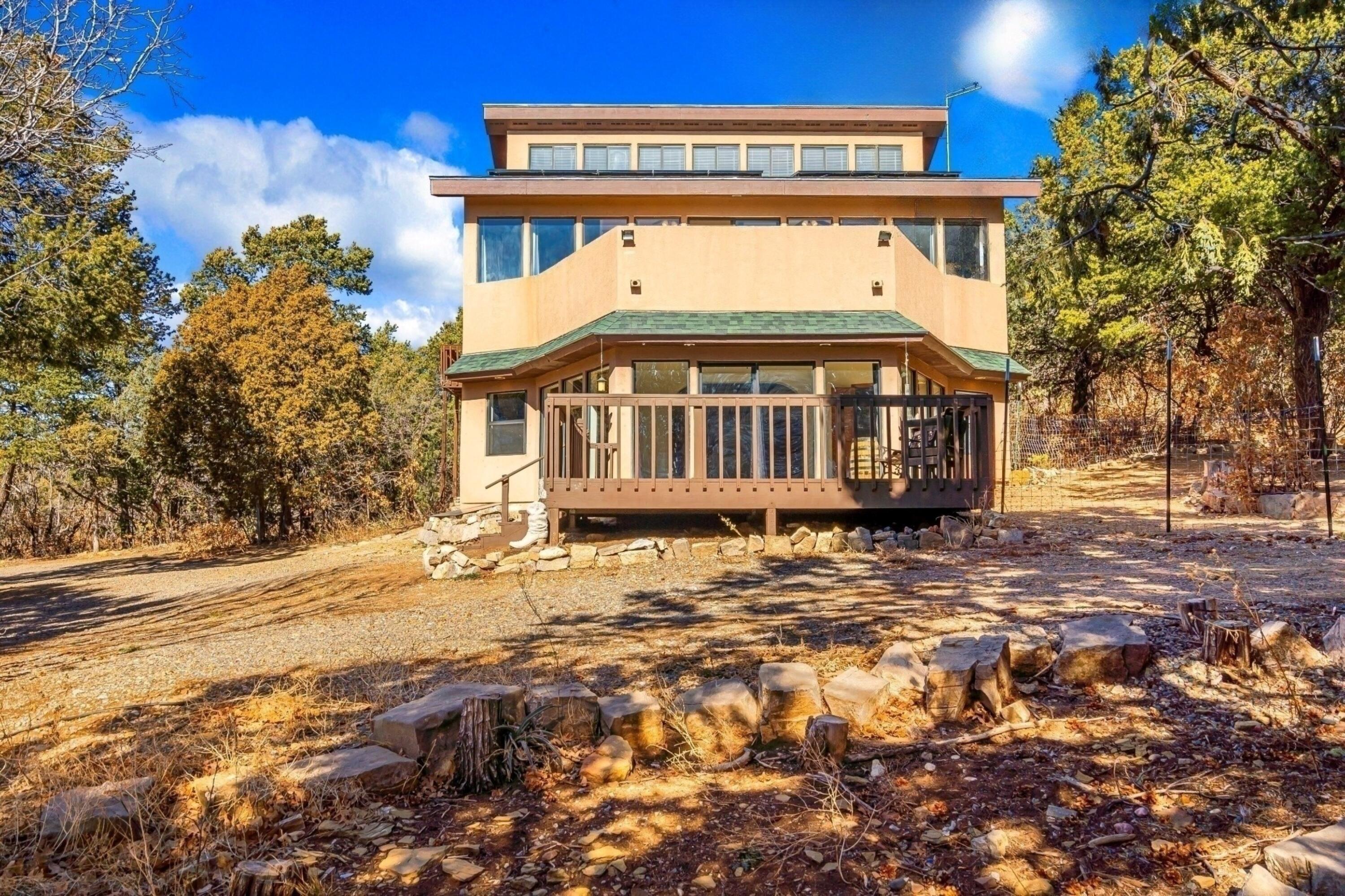 10 SYLVAN DELL Avenue - Main Image