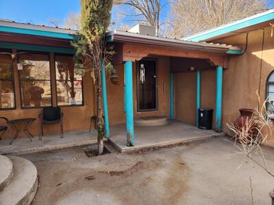 9609 EDITH Boulevard NE, Albuquerque 