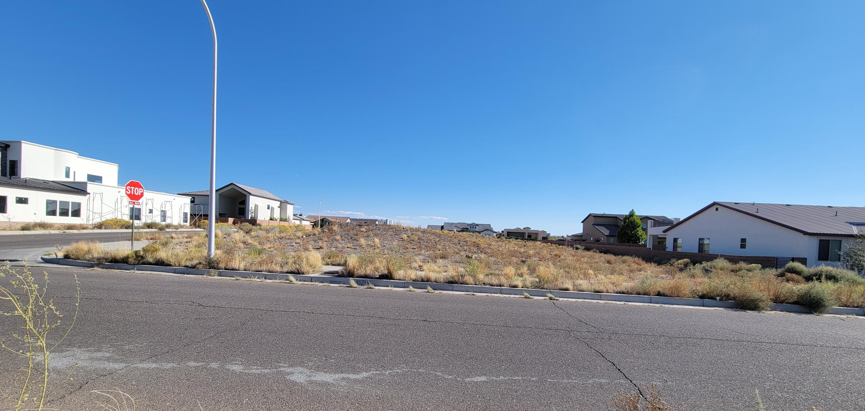 6500 Papagayo Road NW - Main Image