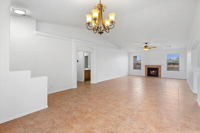 725 6TH Street NE, Rio Rancho