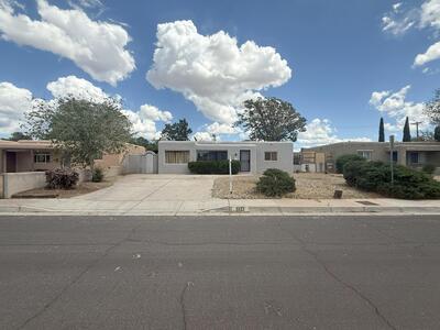 204 LAGUAYRA Drive NE, Albuquerque