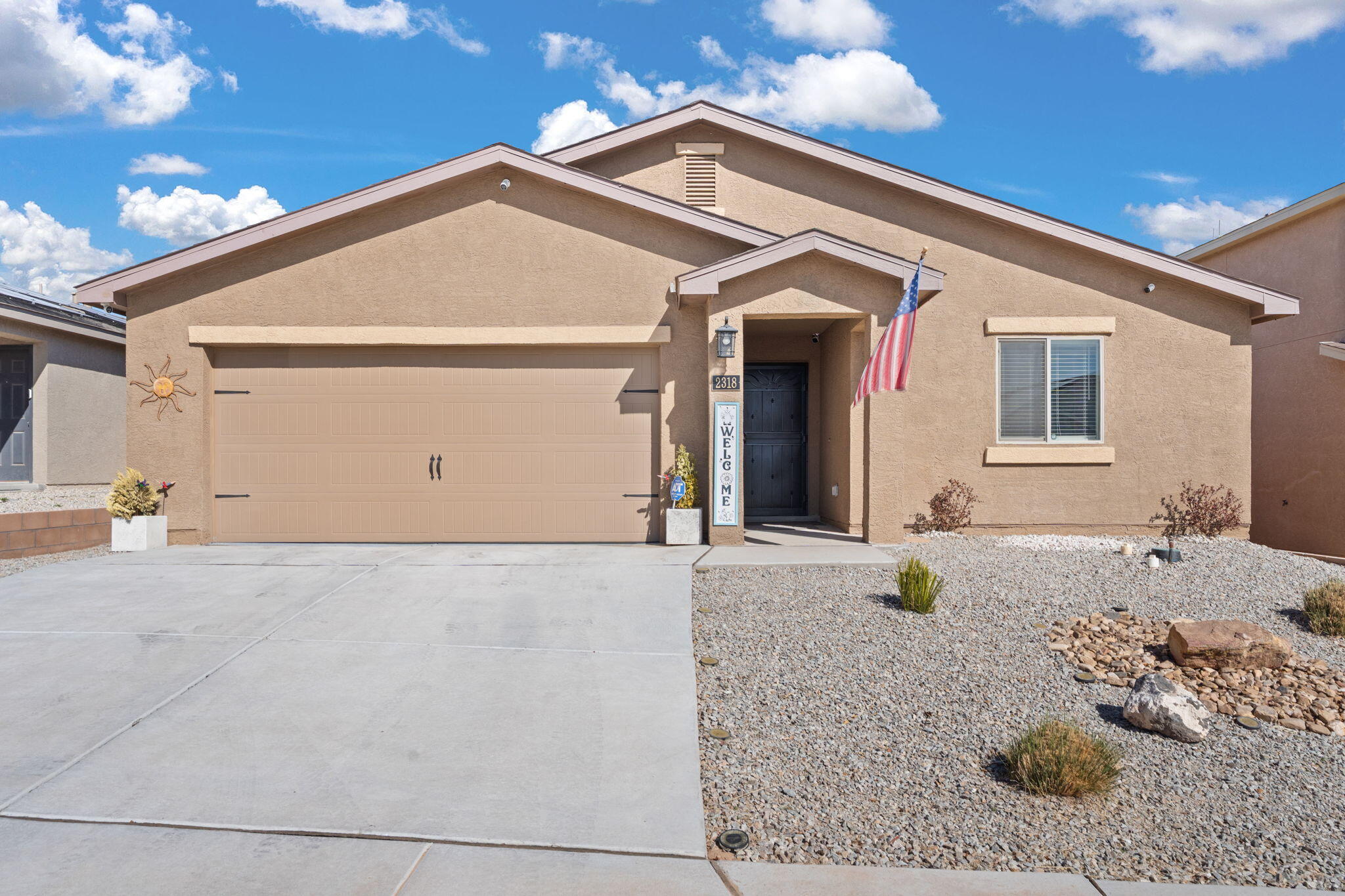 2318 ISABELLA Lane - Main Image