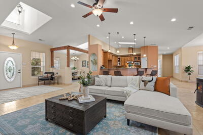 5 NAOMI Drive, Tijeras 