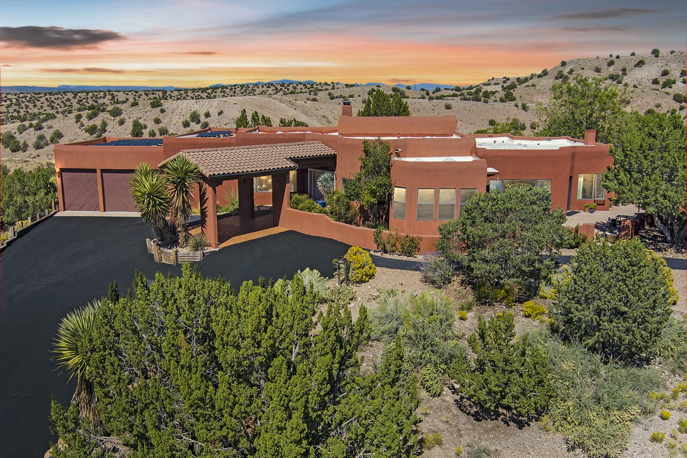 7 CALLE CHOLLA - Main Image