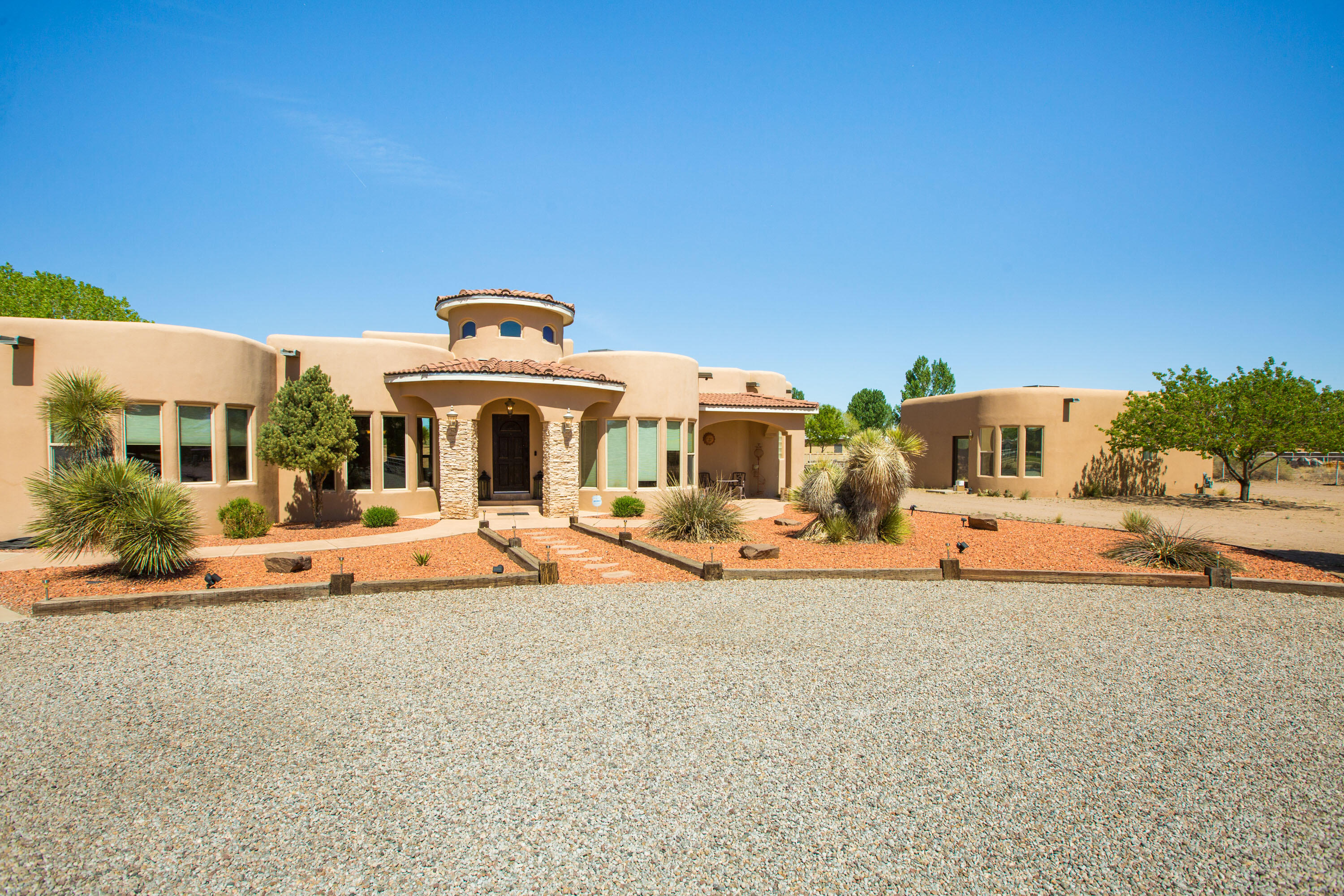 6908 ROBLE BLANCO Drive SW - Main Image